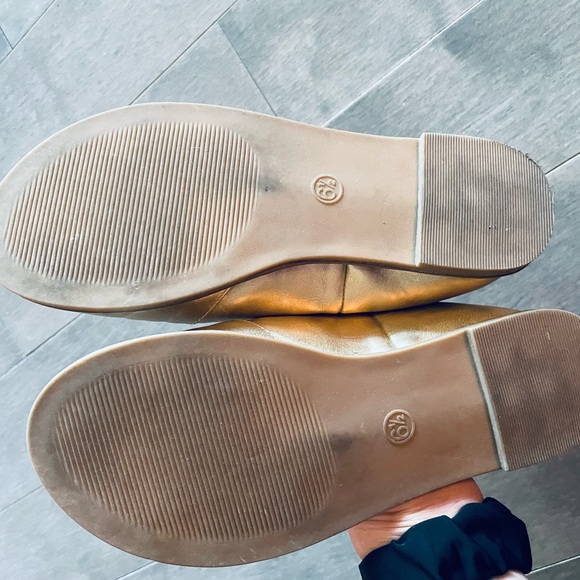 Gold wrap style sandal - Picture 5 of 5